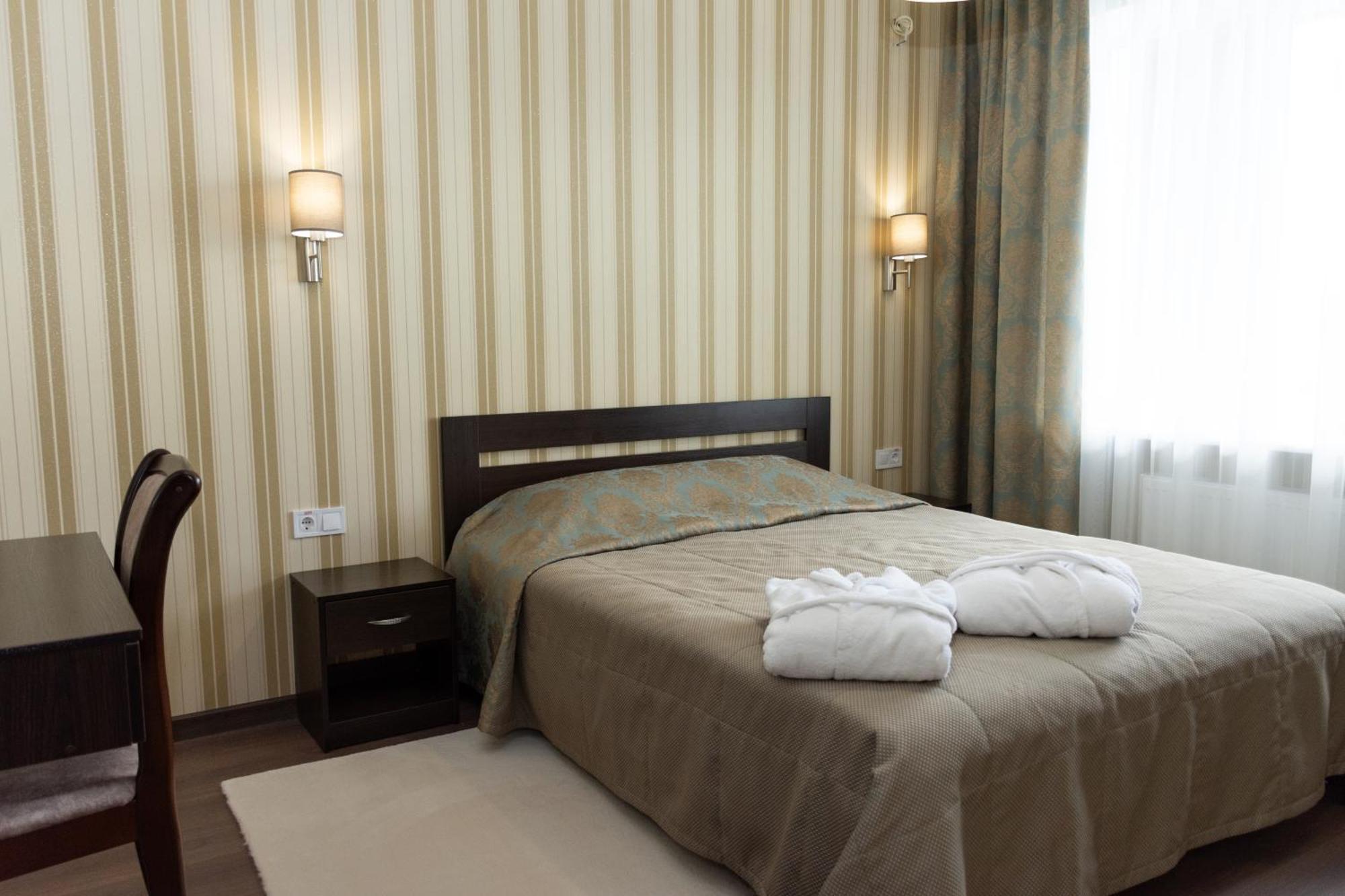 Kremin Hotel เครเมนชุก ภายนอก รูปภาพ