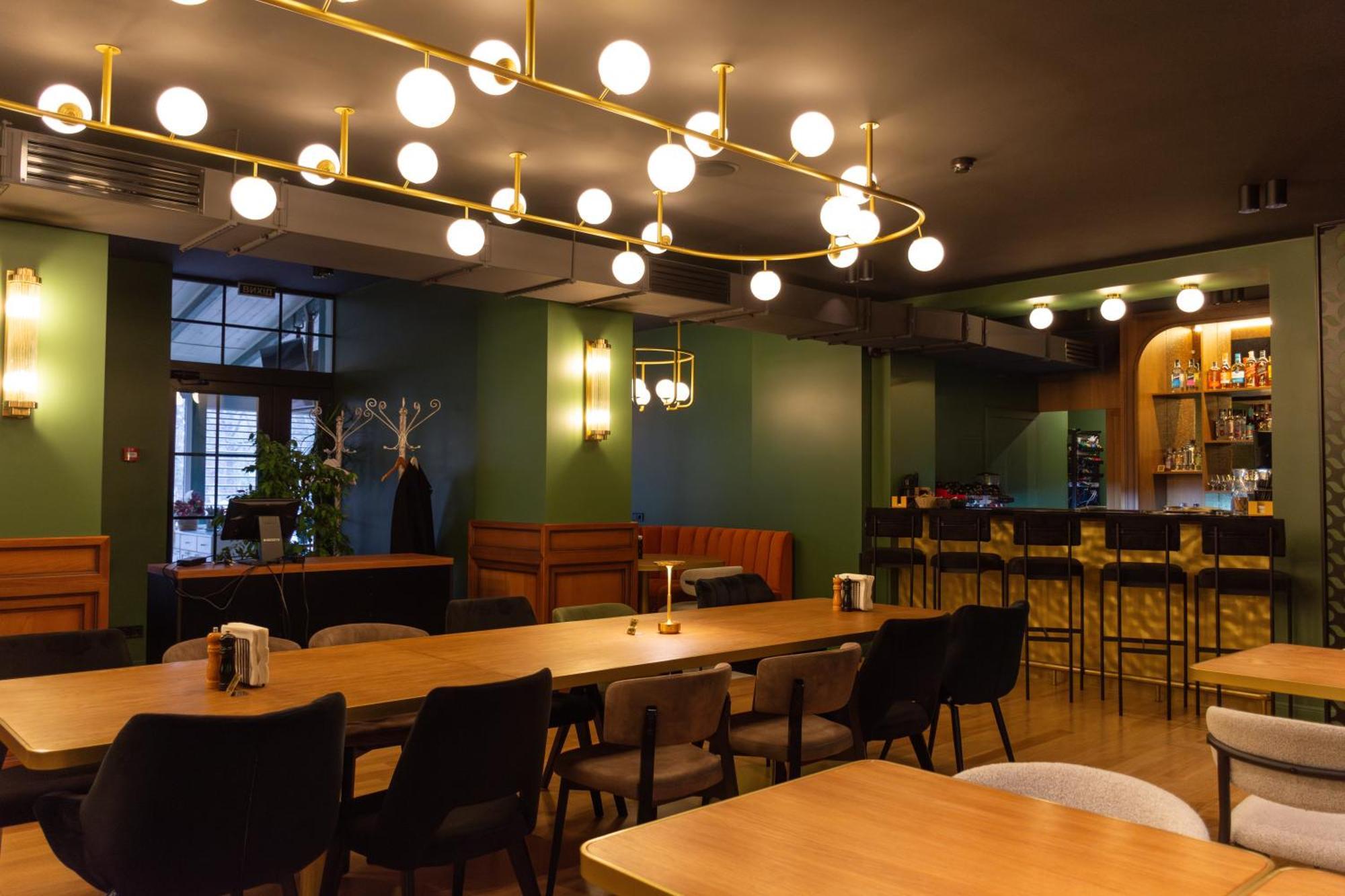 Kremin Hotel เครเมนชุก ภายนอก รูปภาพ