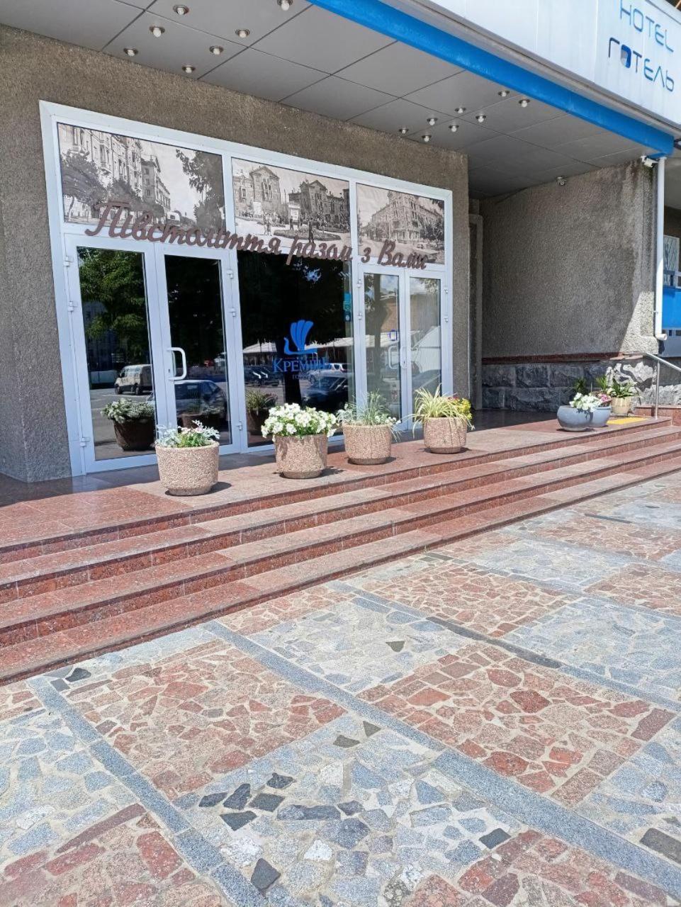Kremin Hotel เครเมนชุก ภายนอก รูปภาพ