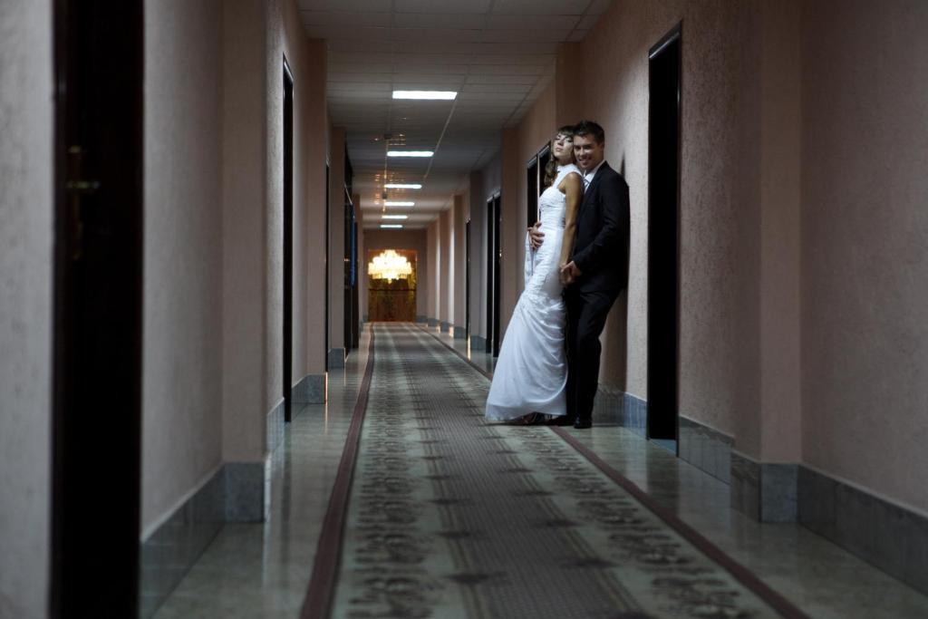 Kremin Hotel เครเมนชุก ภายนอก รูปภาพ
